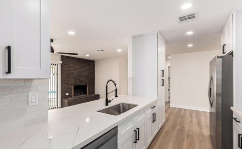 Spacious, updated home with pool, sleeps 8, no chores!