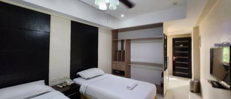 Estudio Deluxe | Escritorio y wifi gratis