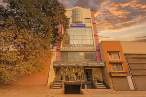 مدخل المنشأة