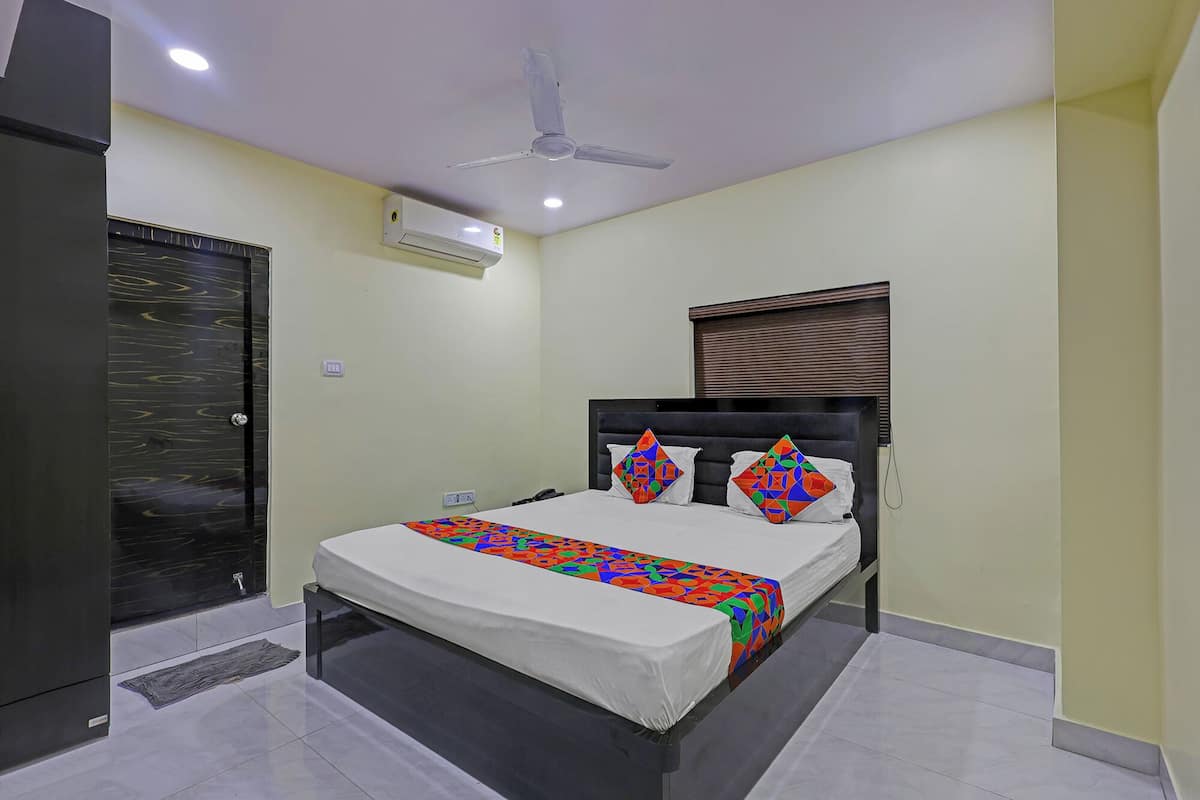 Deluxe Room | Egyptian cotton sheets, premium bedding, in-room safe, free WiFi