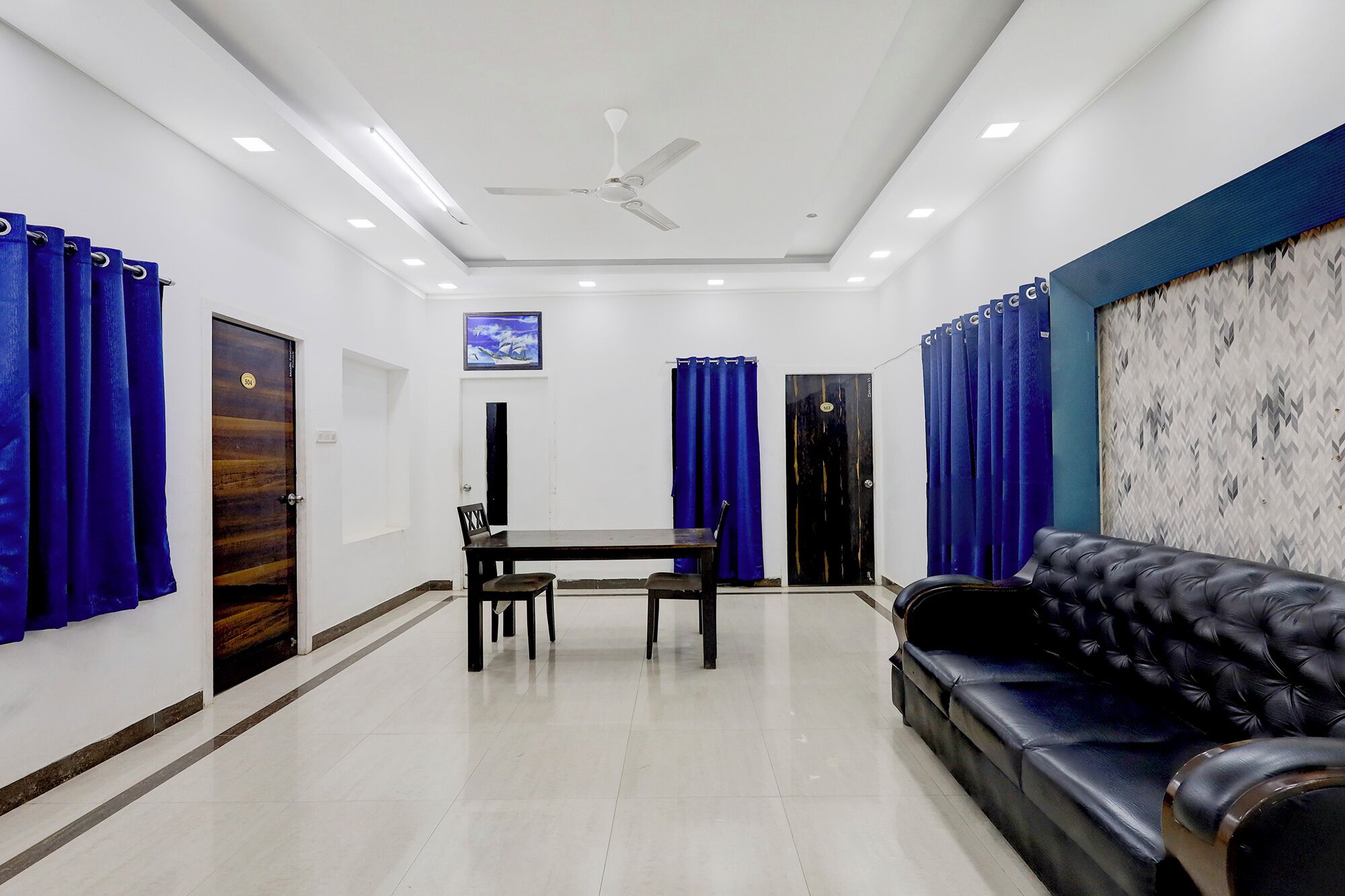 로비 좌석 공간