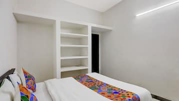 Egyptian cotton sheets, premium bedding, in-room safe, free WiFi