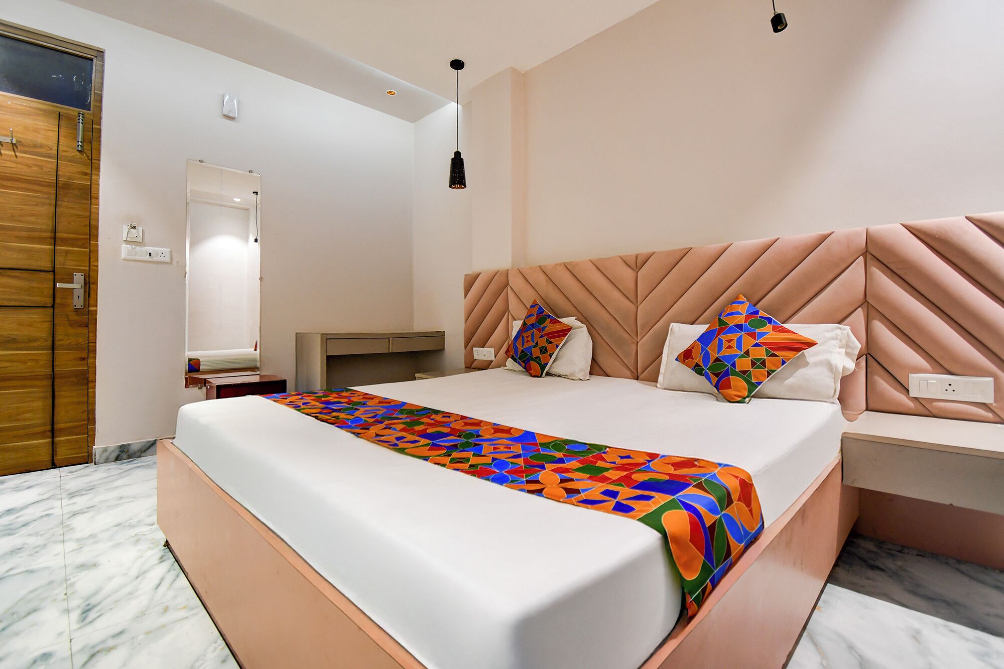 Bettwäsche aus ägyptischer Baumwolle, hochwertige Bettwaren, Zimmersafe