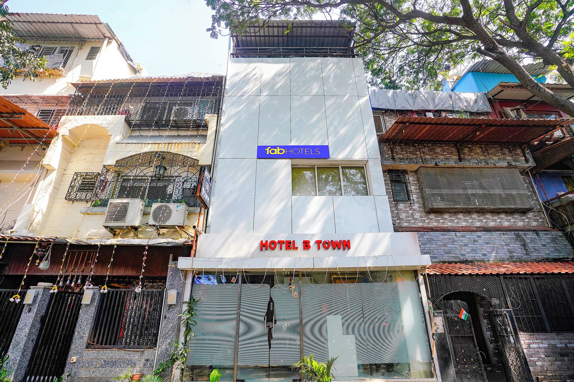 Fachada de la propiedad