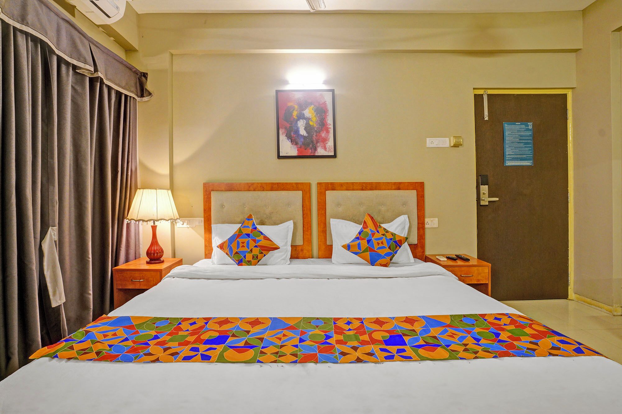 Bettwäsche aus ägyptischer Baumwolle, hochwertige Bettwaren, Zimmersafe