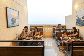 Restaurant - Fabhotel Outstay (Navi Mumbai)