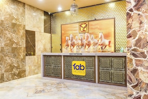 Reception - Fabhotel Outstay (Navi Mumbai)