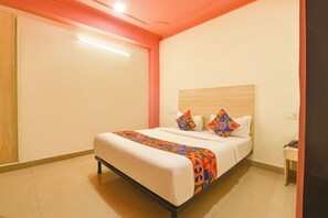 Egyptian cotton sheets, premium bedding, in-room safe, free WiFi