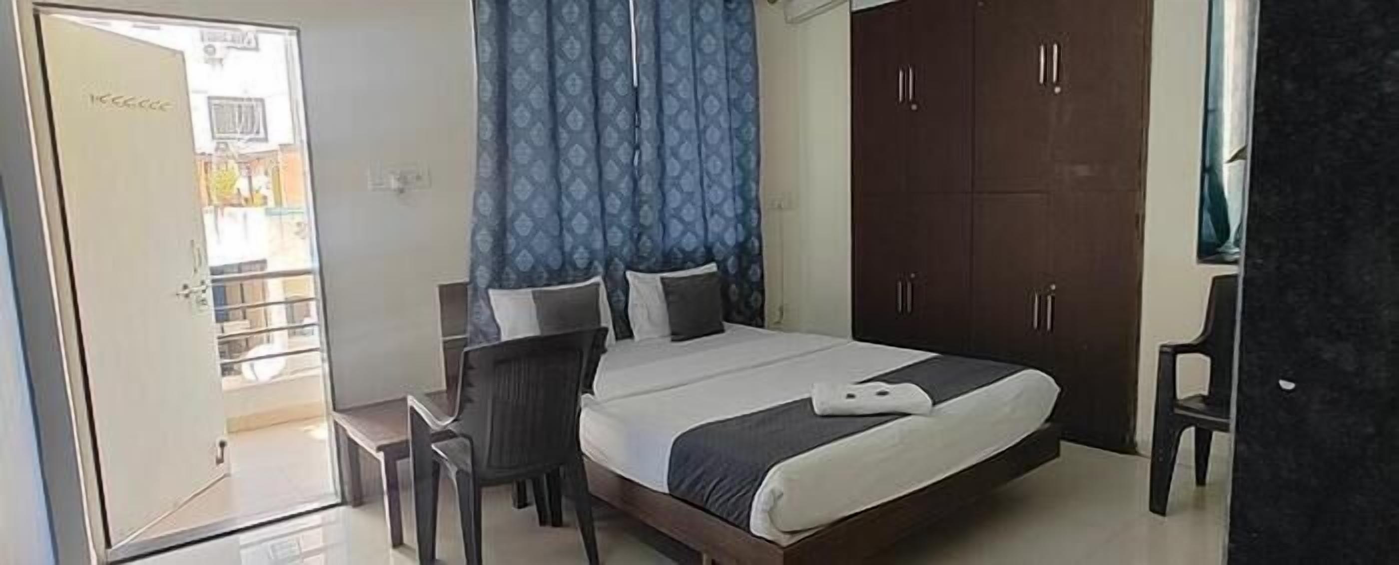 Deluxe Room | Egyptian cotton sheets, premium bedding, in-room safe, free WiFi