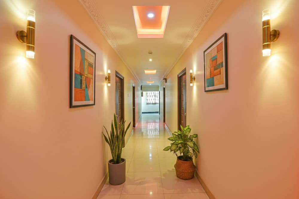 Fabhotel Sri Balaji Grand - Karimguda