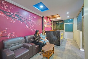 Reception - Fabhotel Sri Balaji Grand (Hyderabad)