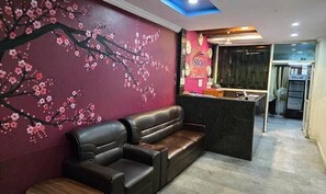 Lobby sitting area - Fabhotel Sri Balaji Grand (Hyderabad)