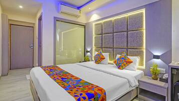 Deluxe Room | Egyptian cotton sheets, premium bedding, in-room safe, free WiFi