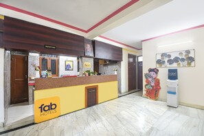 Reception - Fabhotel Uk House Residency (Gurugram)