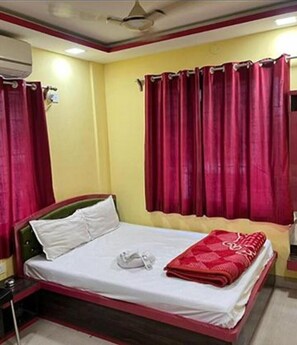 Deluxe Room - Fabhotel Asha Inn (Barasat)