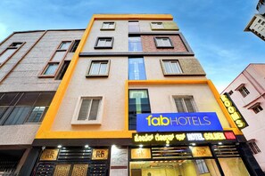 Exterior - Fabhotel Golden Inn I (Bengaluru)