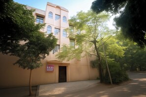 Exterior - Fabhotel Kalka Residency (New Delhi)