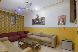 Lobby sitting area - Fabhotel Kalka Residency (New Delhi)