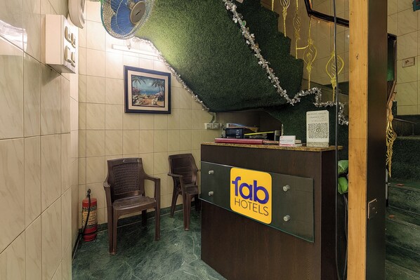 Reception - Fabhotel Kalka Residency (New Delhi)