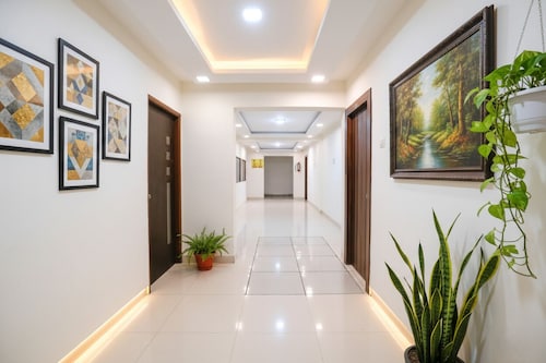 Fabhotel Arsh Executive Inn