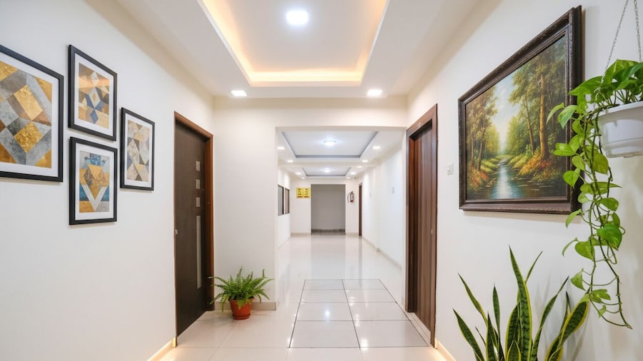 Fabhotel Arsh Executive Inn