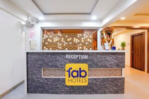 Reception - Fabhotel Arsh Executive Inn (Kalyan)