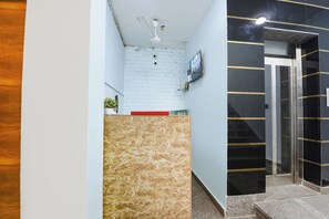 Lift - Fabhotel Impression (New Delhi)