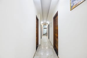 Lobby - Fabhotel Impression (New Delhi)