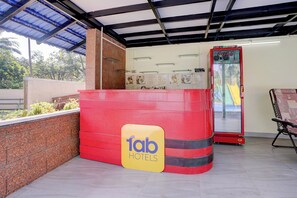 Reception - Fabhotel Upasna In The Wilds (Sanguem)