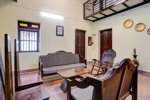 Lobby sitting area - Fabhotel Upasna In The Wilds (Sanguem)