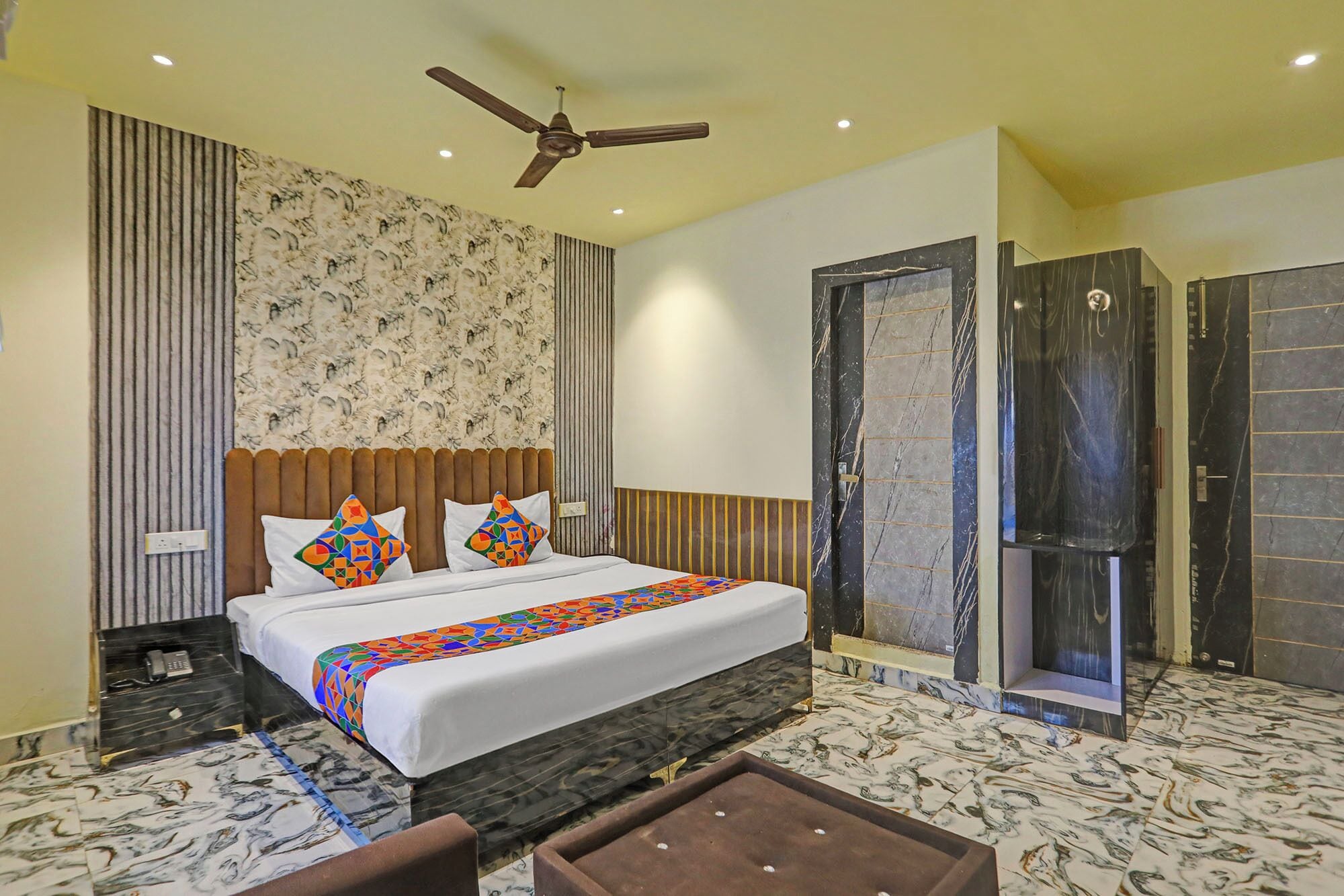 Egyptian cotton sheets, premium bedding, in-room safe, free WiFi