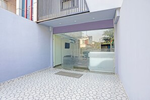 Entrada de la propiedad