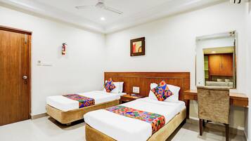 Egyptian cotton sheets, premium bedding, in-room safe, free WiFi