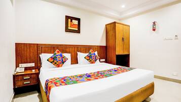 Egyptian cotton sheets, premium bedding, in-room safe, free WiFi