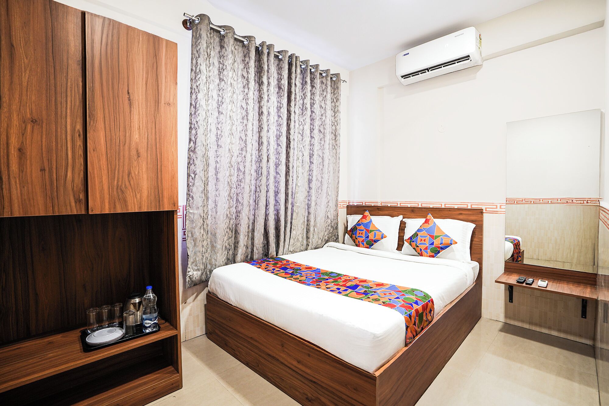 Rom – deluxe | Sengetøy i egyptisk bomull, sengetøy av topp kvalitet og safe på rommet