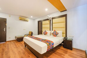 Egyptian cotton sheets, premium bedding, in-room safe, free WiFi - Fabhotel Upstream Mysore Road (Bengaluru)