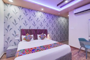 Deluxe Room | Egyptian cotton sheets, premium bedding, in-room safe, free WiFi - Fabhotel Raas Plaza (Kanpur)