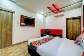 Egyptian cotton sheets, premium bedding, in-room safe, free WiFi - Fabhotel Ceerock (Bhopal)