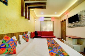 Egyptian cotton sheets, premium bedding, in-room safe, free WiFi - Fabhotel Ceerock (Bhopal)