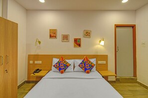 Egyptian cotton sheets, premium bedding, in-room safe, free WiFi - Fabhotel Casa Grand Himayathnagar (Hyderabad)