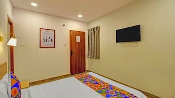 Egyptian cotton sheets, premium bedding, in-room safe, free WiFi