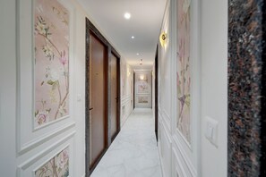 Lobby - Fabhotel Eraya (Varanasi)