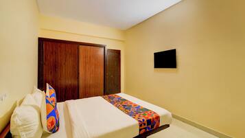 Deluxe Room | Egyptian cotton sheets, premium bedding, in-room safe, free WiFi