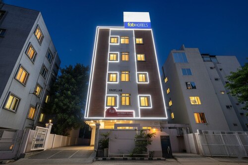 Fabhotel Victoria Grand