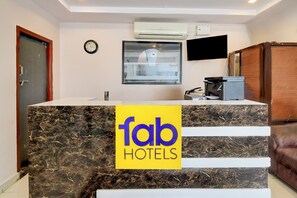 Reception - Fabhotel Victoria Grand (Hyderabad)