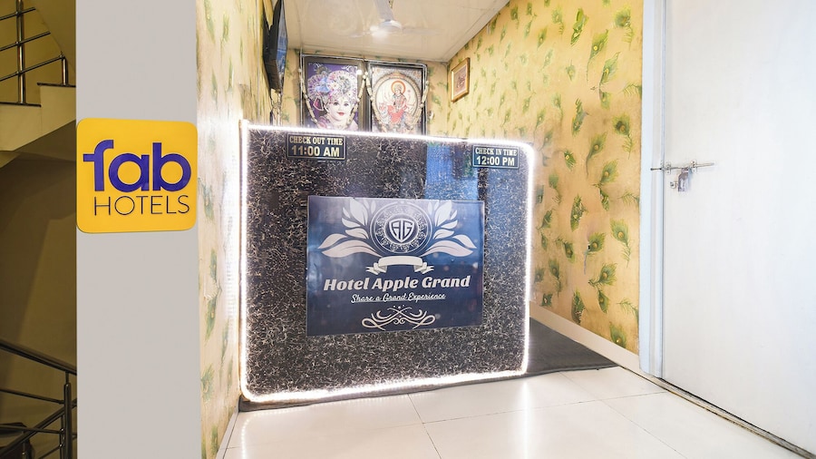 Fabhotel Apple
