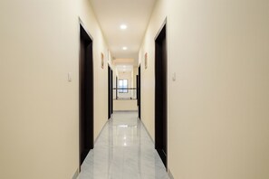 Lobby - Fabhotel Capital Inn (Indore)