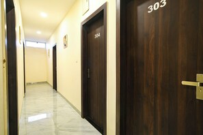 Lobby - Fabhotel Capital Inn (Indore)