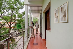 Lobby - FabHotel Dream Inn - Mogappair East (Chennai)