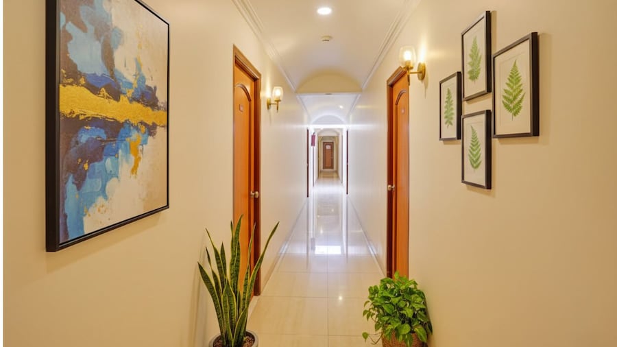 Fabhotel Stay Land Plus